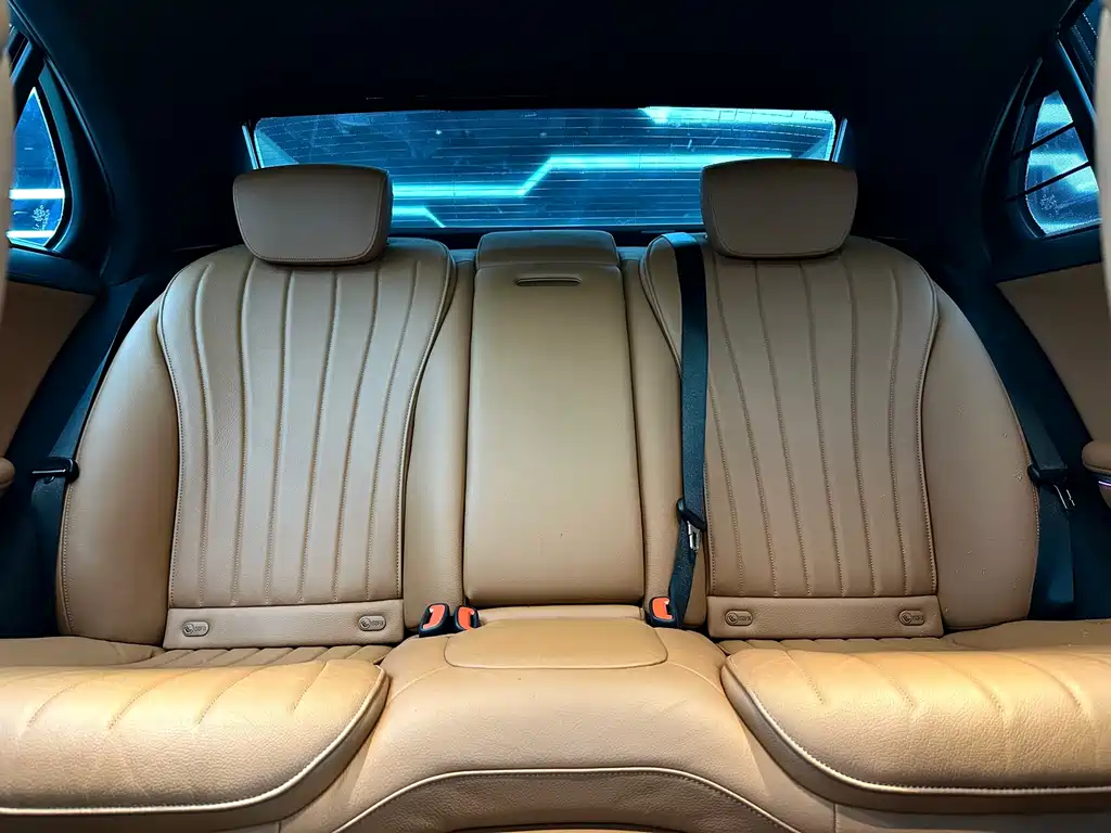 Mercedes-Benz S-Class — миниатюра 18