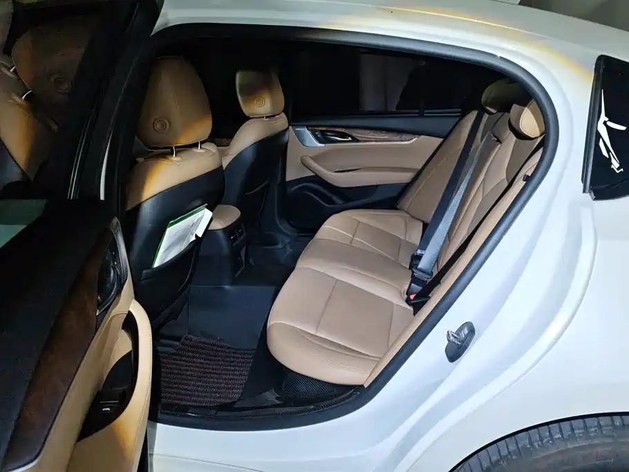 Cadillac CT5 — миниатюра 11