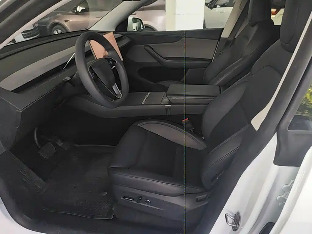 Tesla Model Y — миниатюра 15
