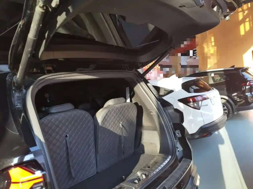 Geely Haoyue L — миниатюра 19