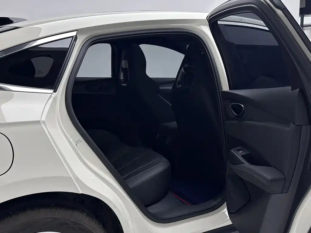 BYD SEAL 06 NEW ENERGY