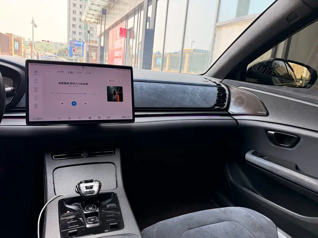 BYD Han — миниатюра 6