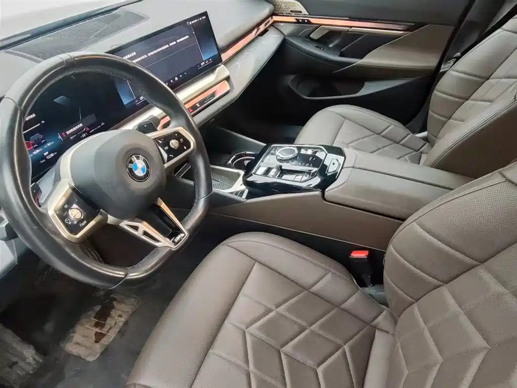 BMW 5 Series 5 2024 530Li Lead M Sport