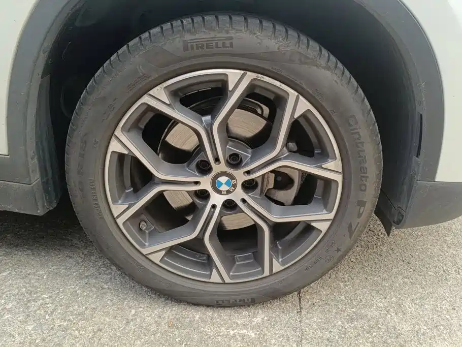 BMW X1 — миниатюра 6
