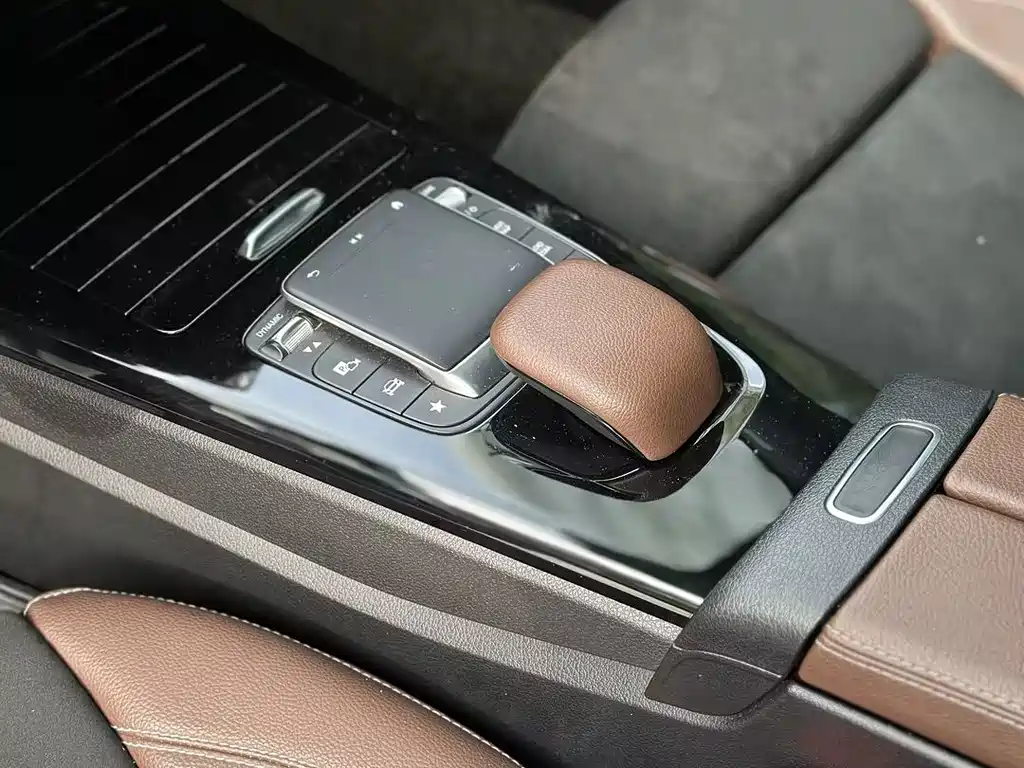 Mercedes-Benz A-Class — миниатюра 13