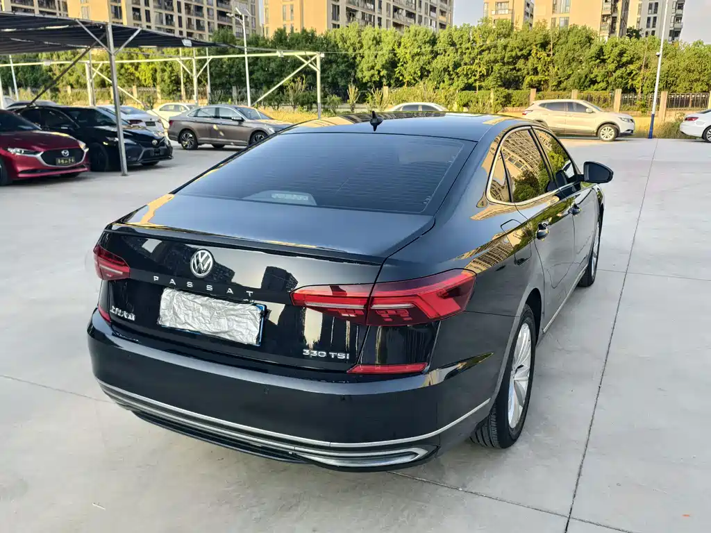 Volkswagen Passat — миниатюра 3