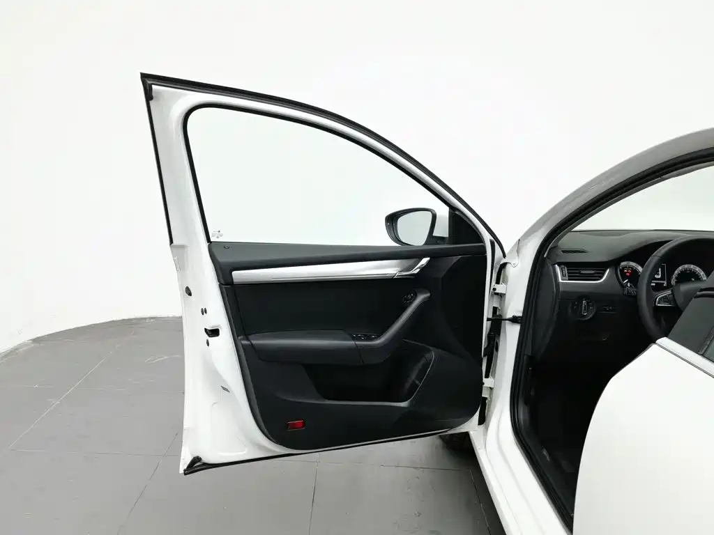 Skoda Octavia — миниатюра 8