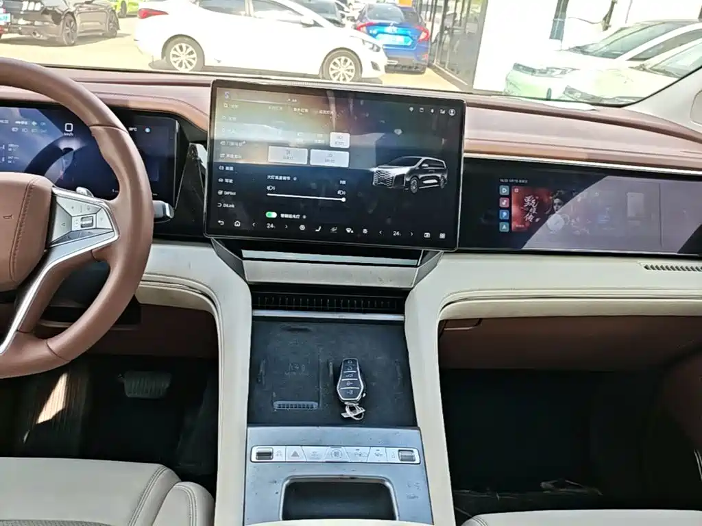 BYD Xia — миниатюра 9