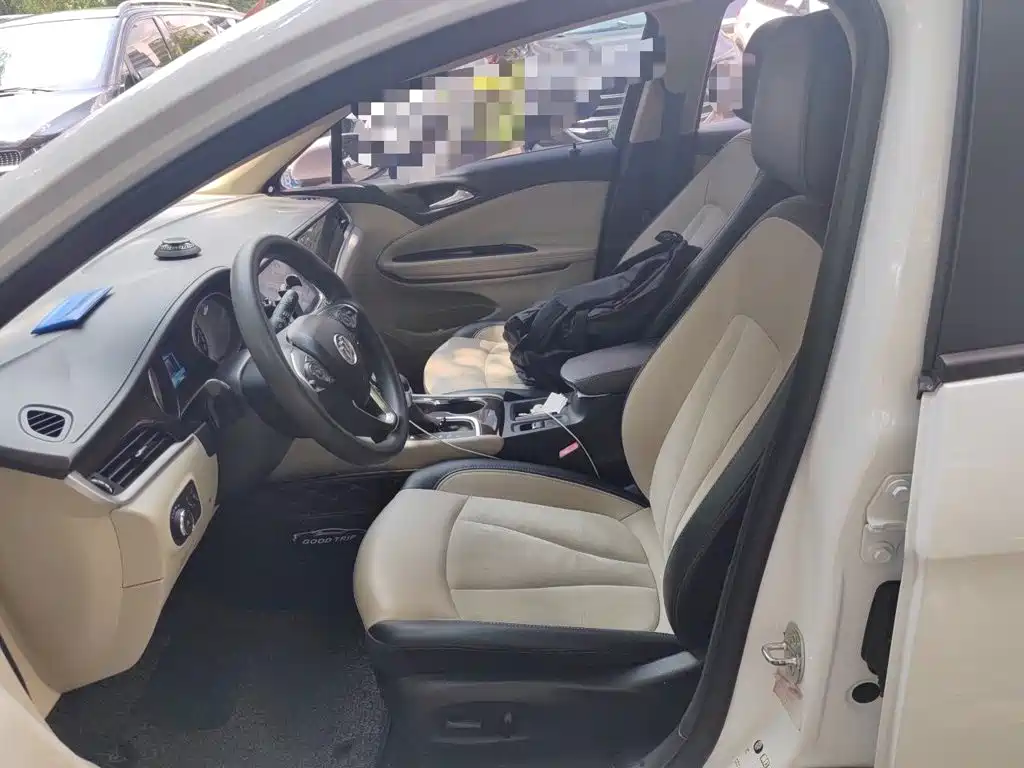 Buick Verano — миниатюра 11
