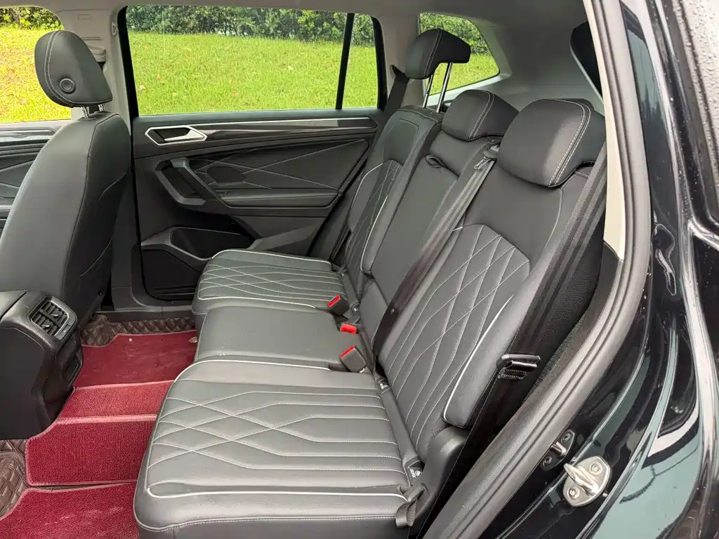 Volkswagen Tiguan L — миниатюра 12