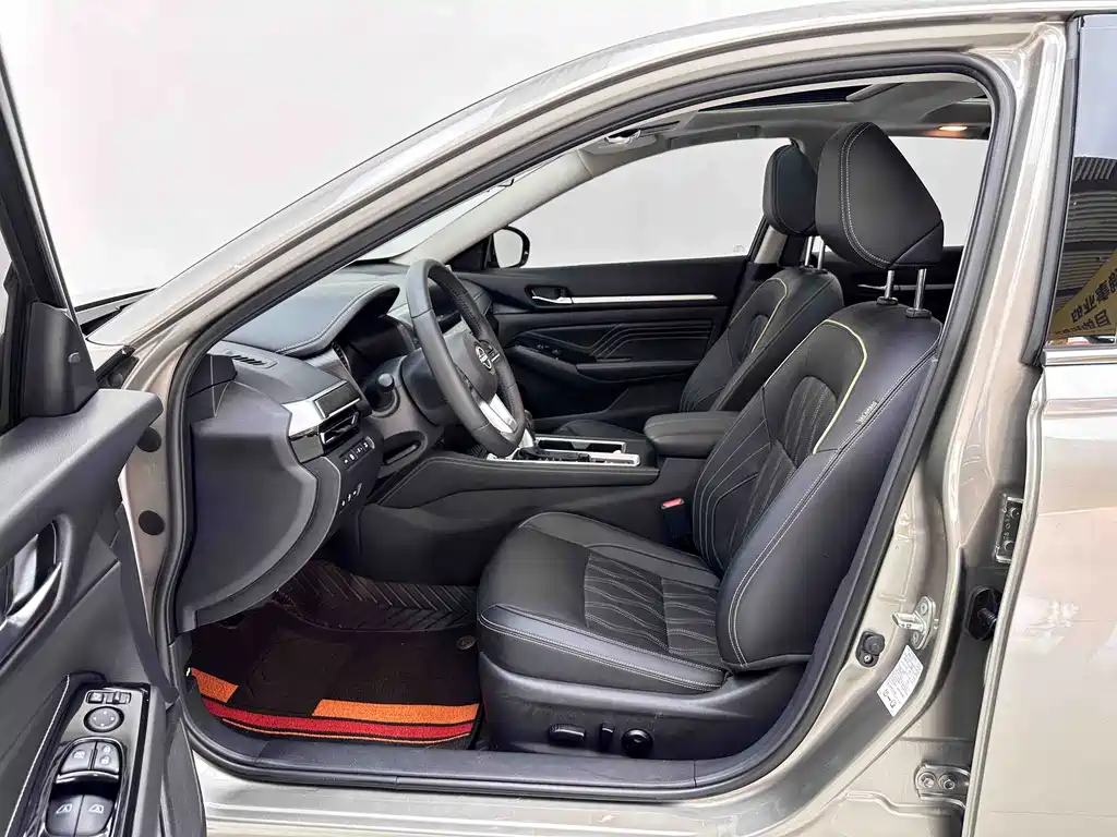 Nissan Teana — миниатюра 7