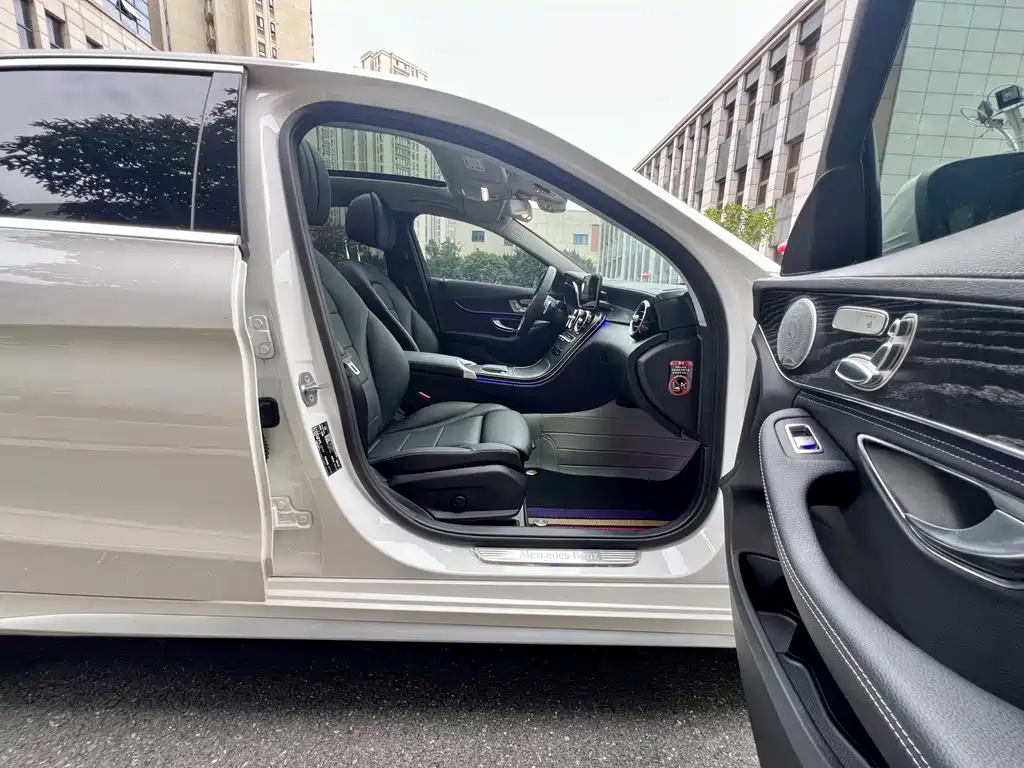 Mercedes-Benz C-Class — миниатюра 29