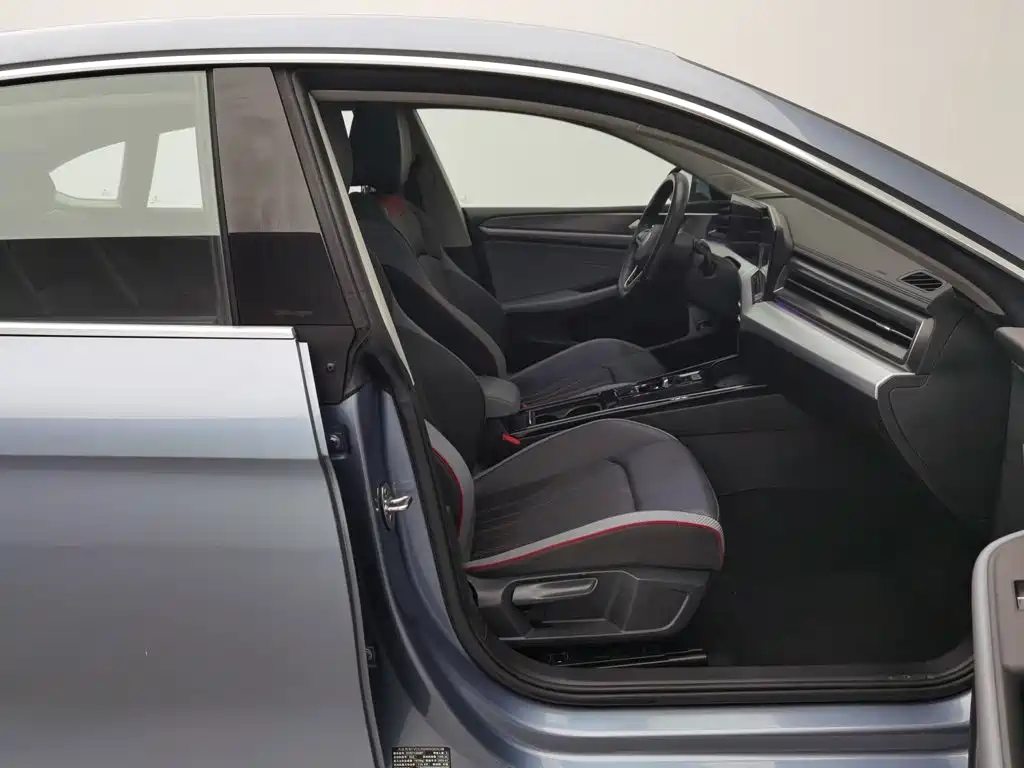 Volkswagen Lamando — миниатюра 23