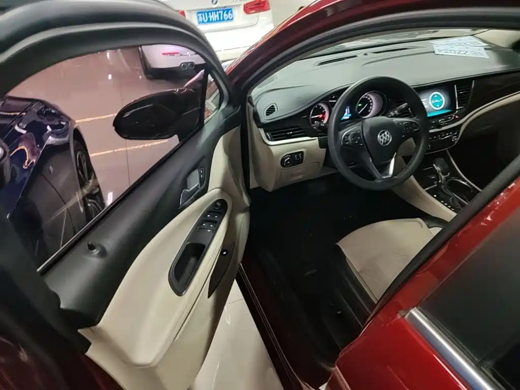 Buick Verano — миниатюра 16