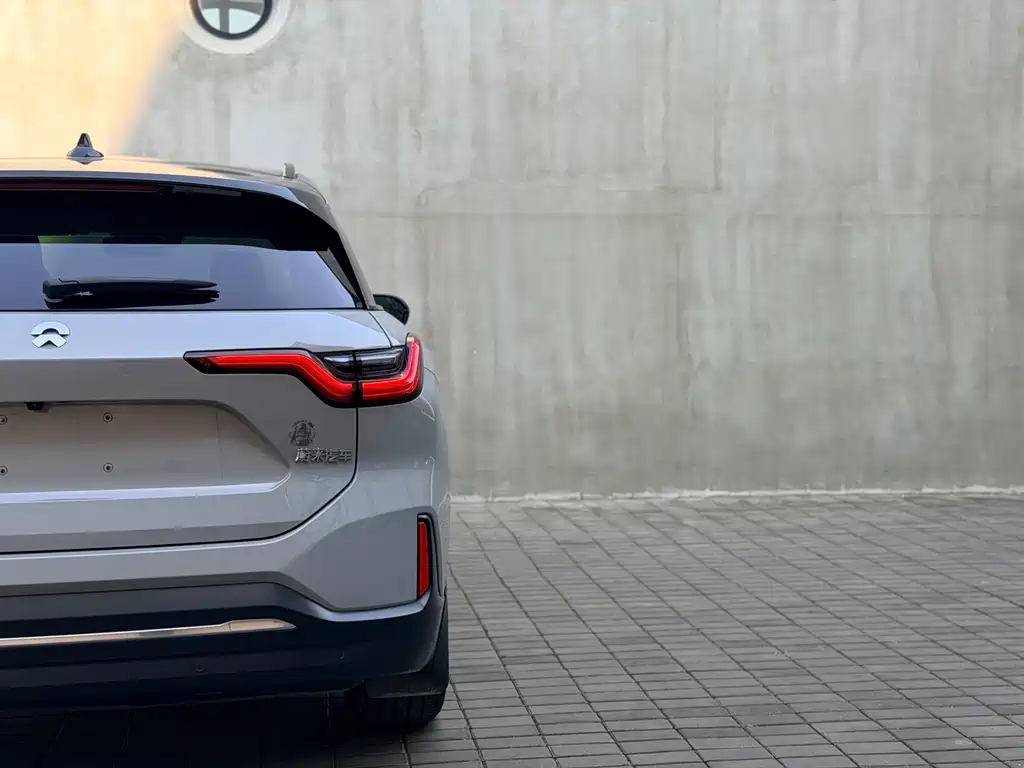 NIO ES6 — миниатюра 8