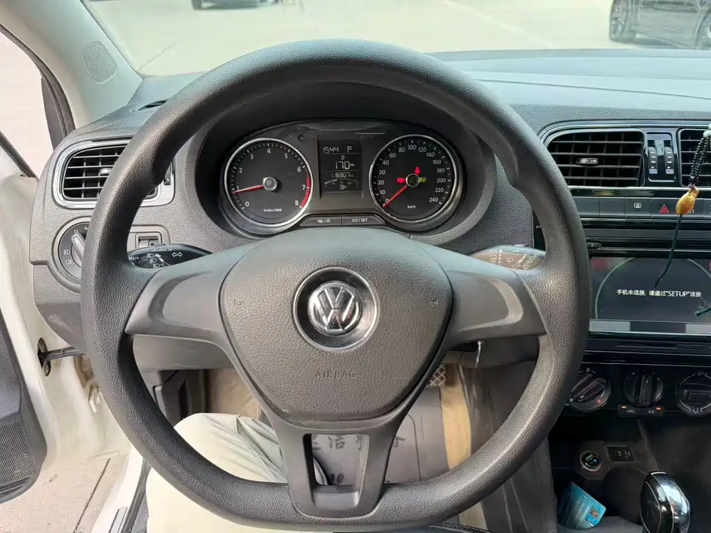 Volkswagen Polo — миниатюра 12