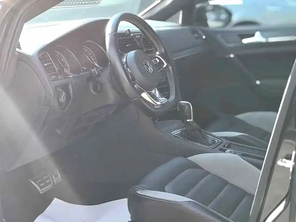 Volkswagen Golf — миниатюра 4