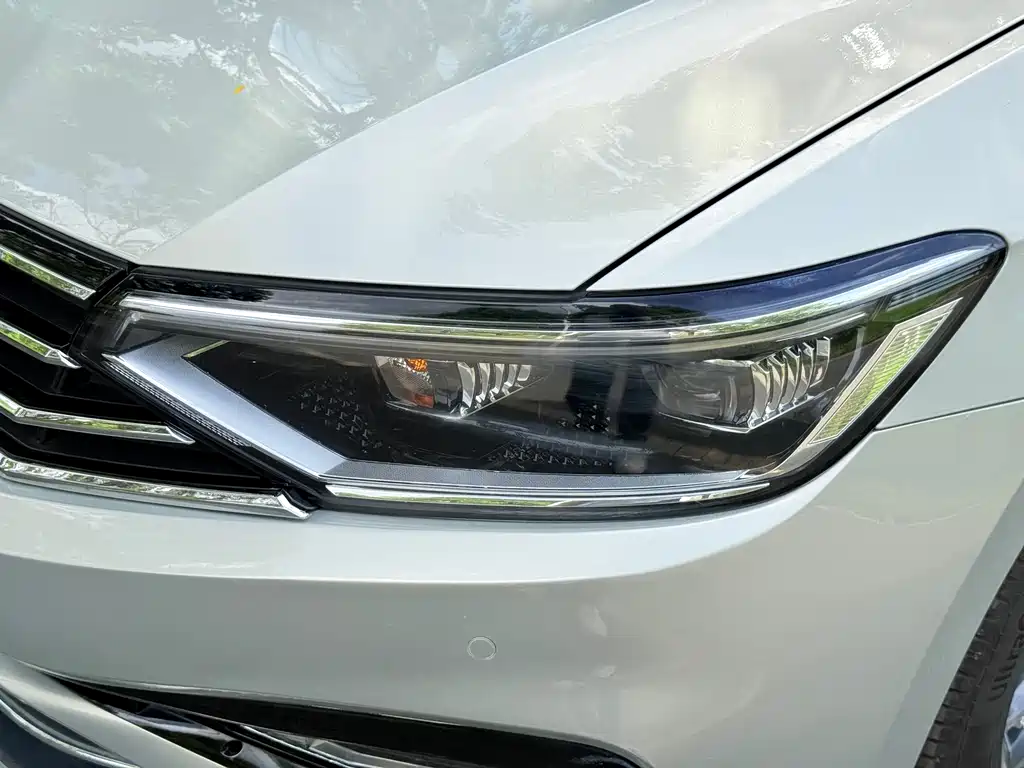 Volkswagen Magotan — миниатюра 3