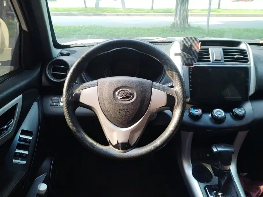 Lifan X60 — миниатюра 15