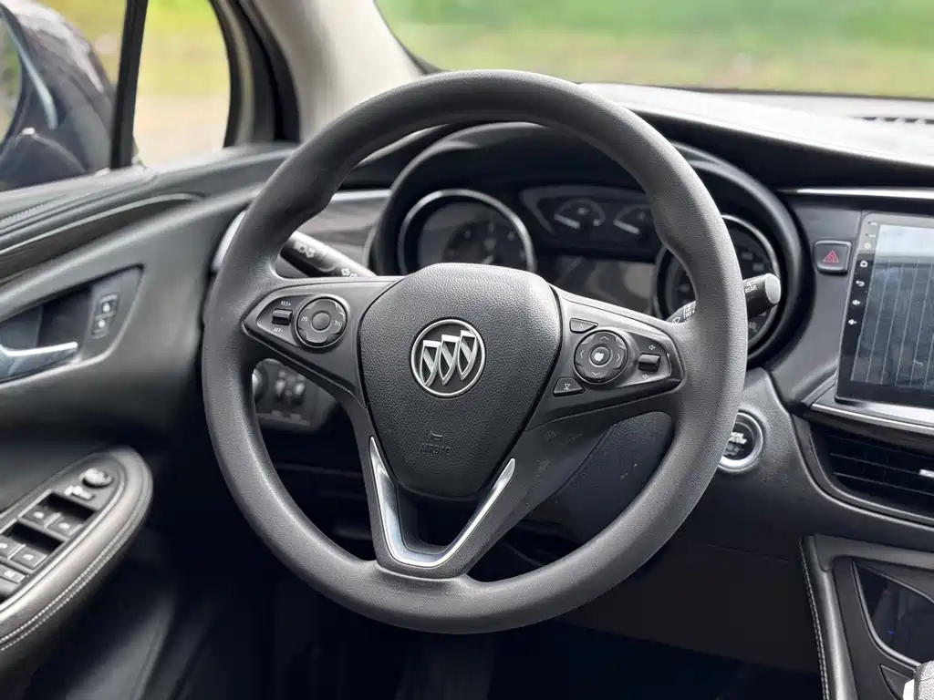 Buick Envision Plus — миниатюра 17