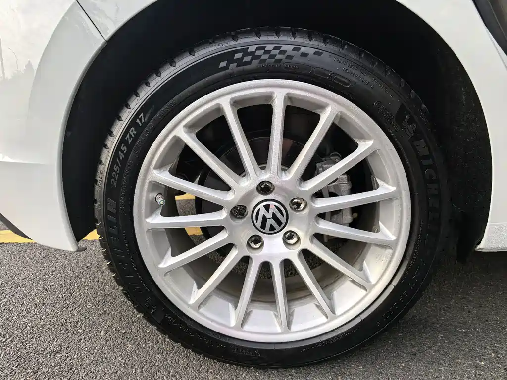 Volkswagen Golf — миниатюра 15
