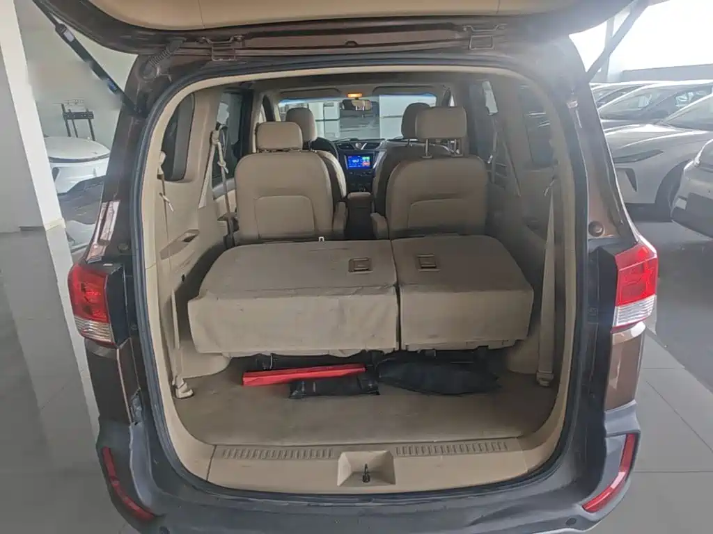 Wuling Hongguang — миниатюра 19