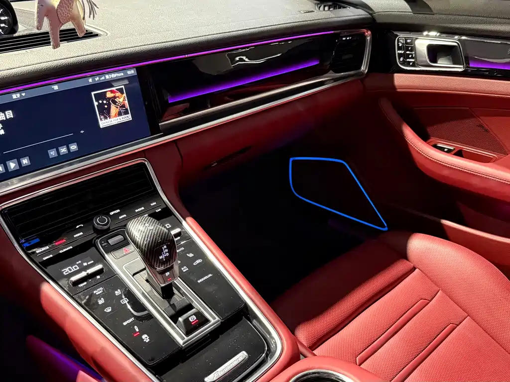 Porsche Panamera — миниатюра 12
