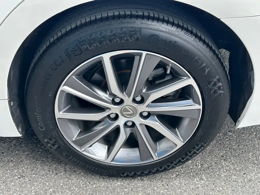 Lexus ES — миниатюра 5