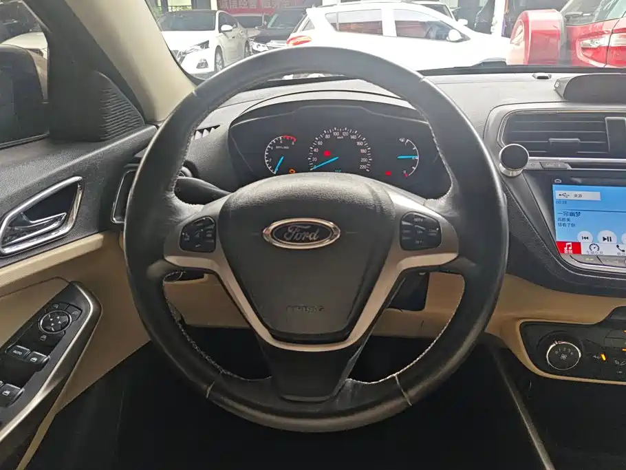 Ford Escort — миниатюра 15