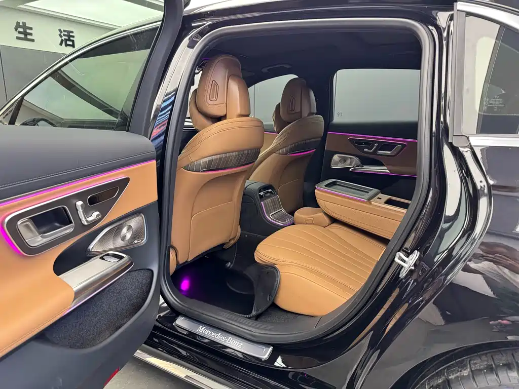 Mercedes-Benz E-Class E 2025 E 300 L Luxury
