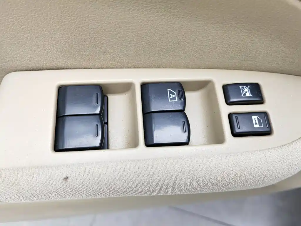 Nissan Sylphy 2012 1.6XE MT Comfort