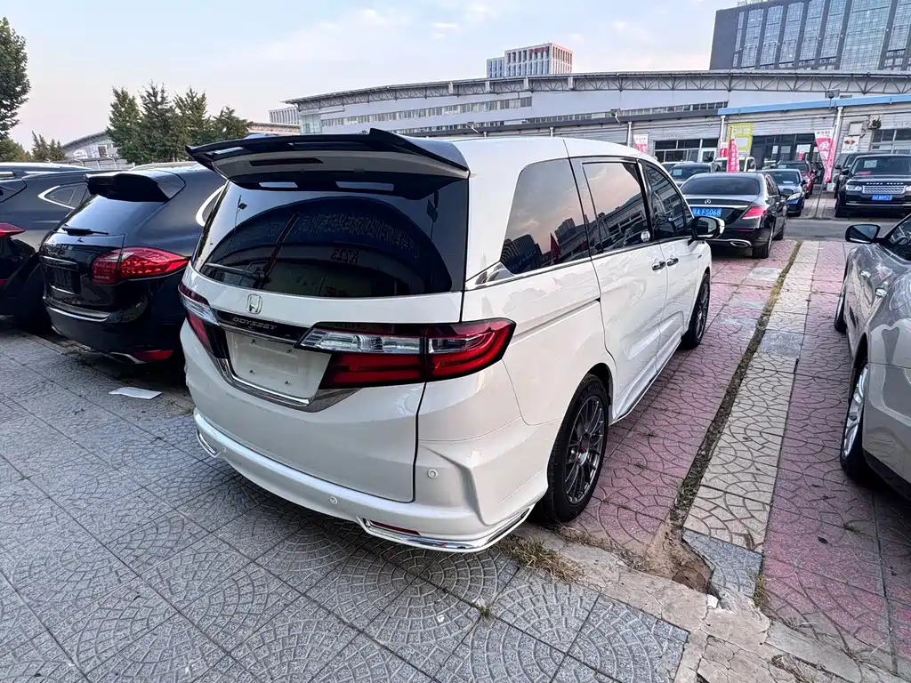Honda Odyssey — миниатюра 15