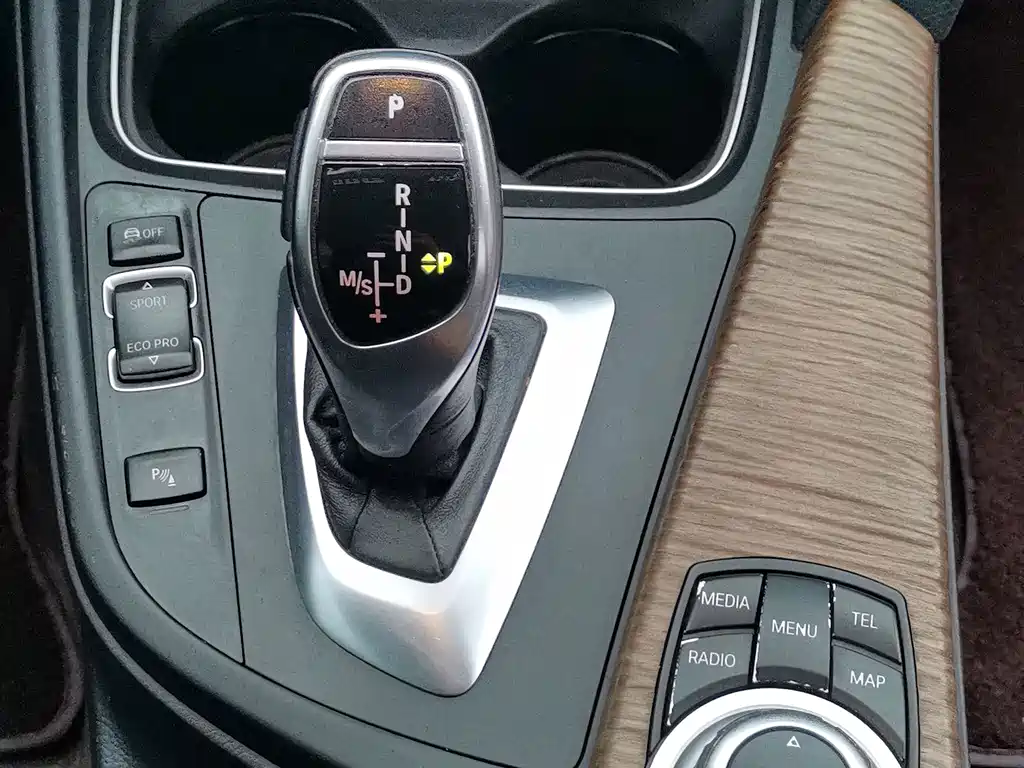 BMW 3 Series — миниатюра 10