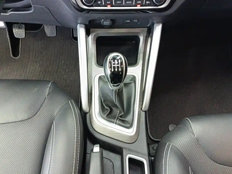 Geely Vision X3 — миниатюра 16