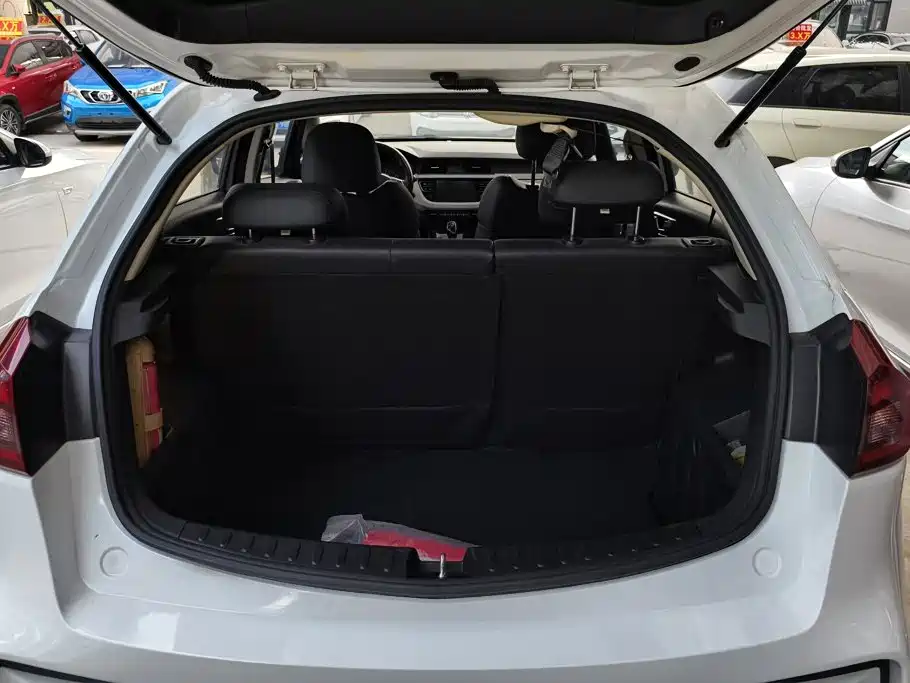 Geely Vision X3 — миниатюра 4