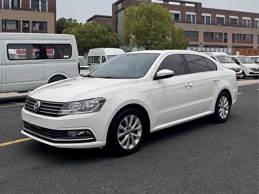 Купить Volkswagen Lavida