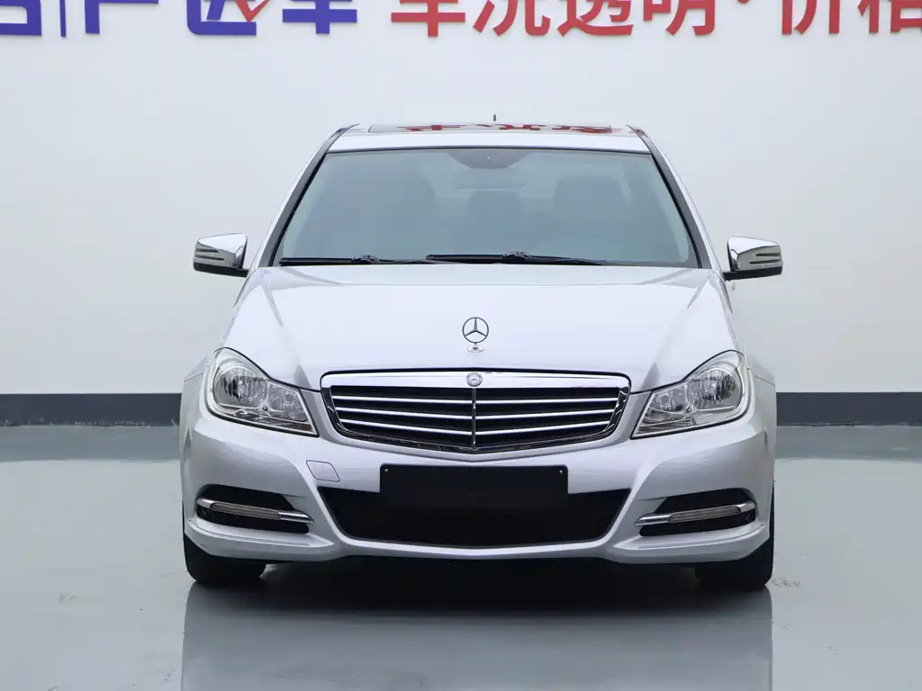 Mercedes-Benz C-Class — миниатюра 3