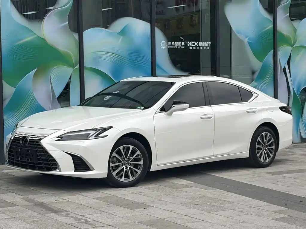 Lexus ES — миниатюра 4