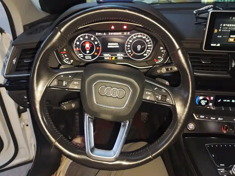 Audi Q5L — миниатюра 15