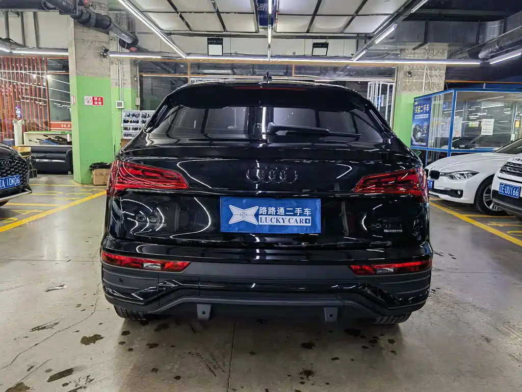 AUDI Q5L SPORTBACK