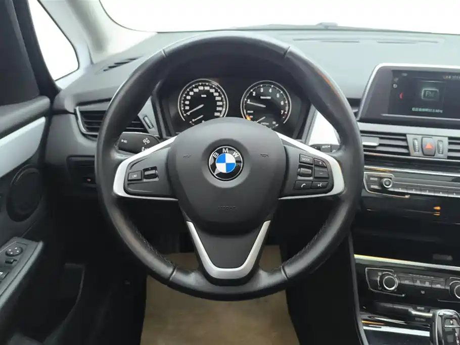 BMW 2 SERIES MULTIFUNCTIONAL STATION WAGON