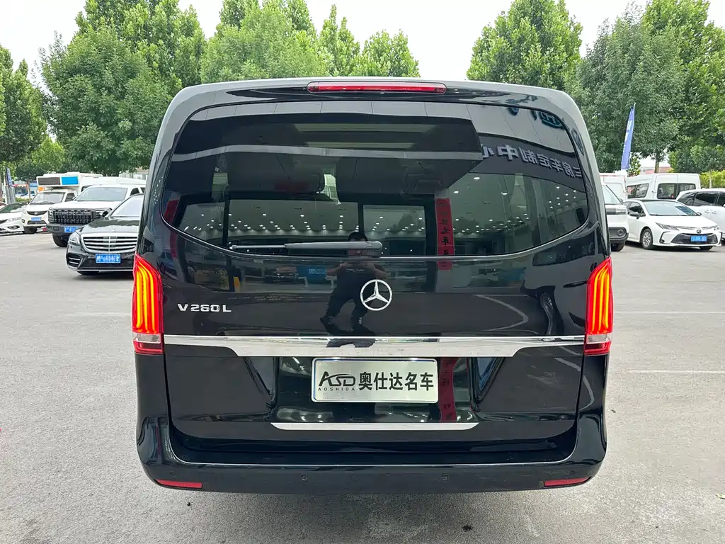 Mercedes-Benz V-Class V 2016 V 260 L Luxury Long Wheelbase