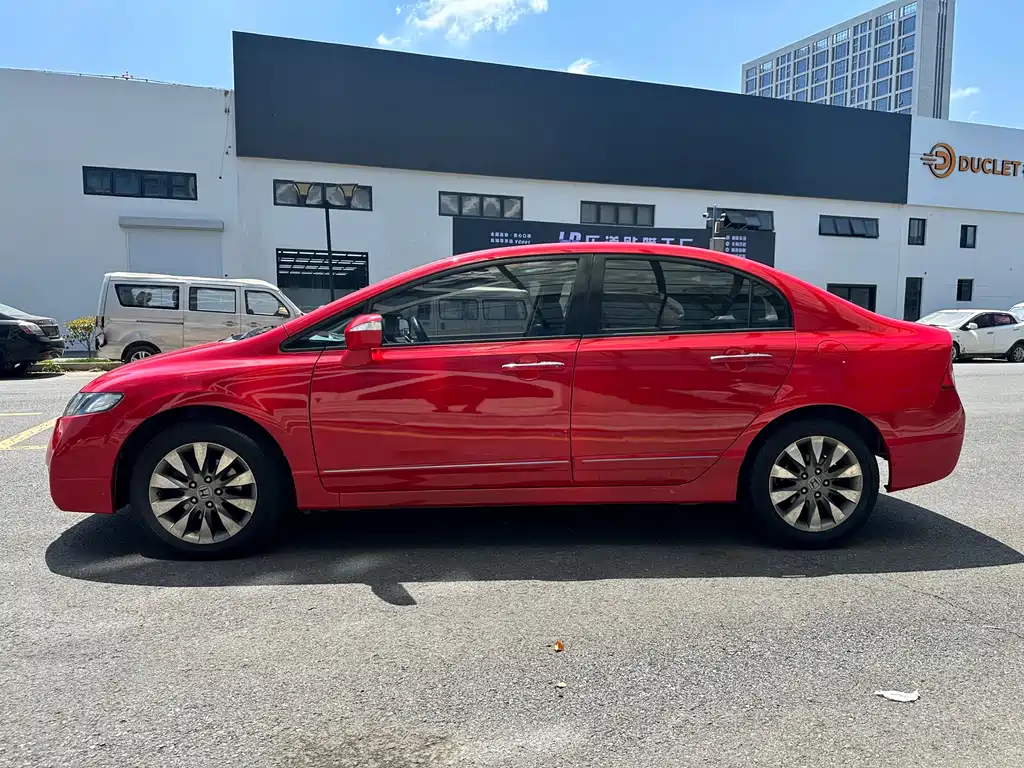 Honda Civic 2009 1.8L AT Luxury