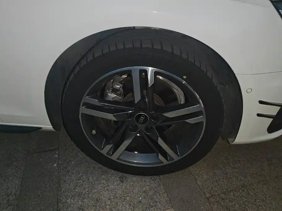 Audi A4L — миниатюра 6