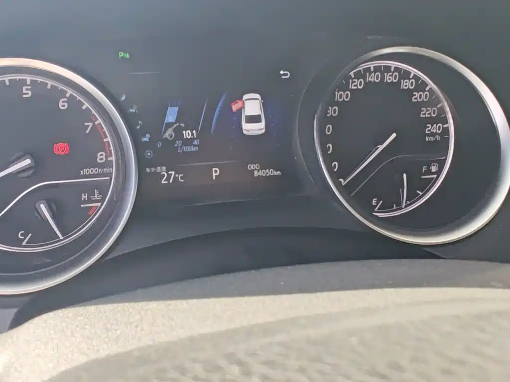 Toyota Camry — миниатюра 8