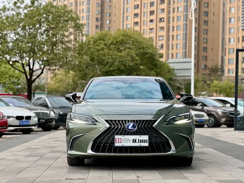 Lexus ES — миниатюра 2