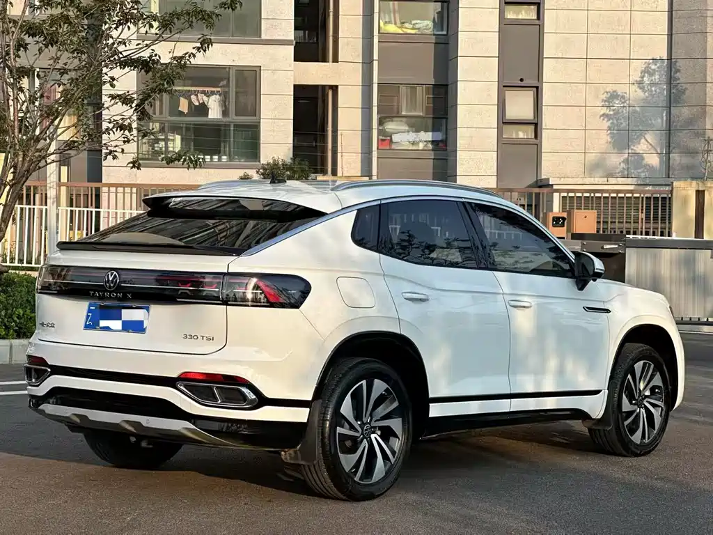 Volkswagen X — миниатюра 4