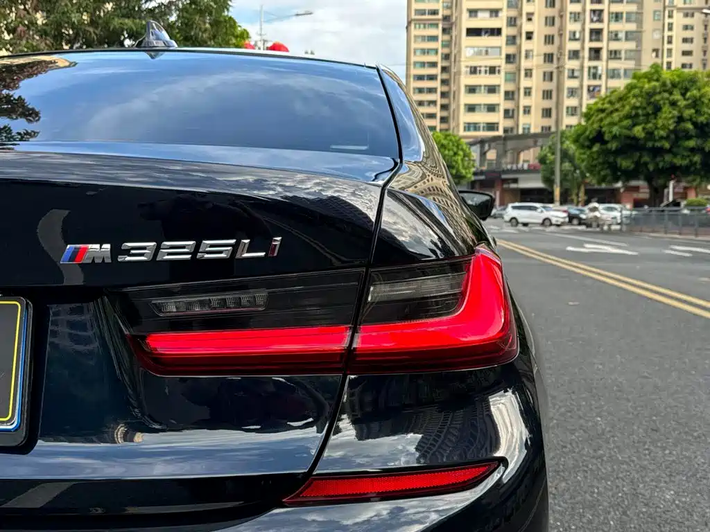 BMW 3 Series — миниатюра 16