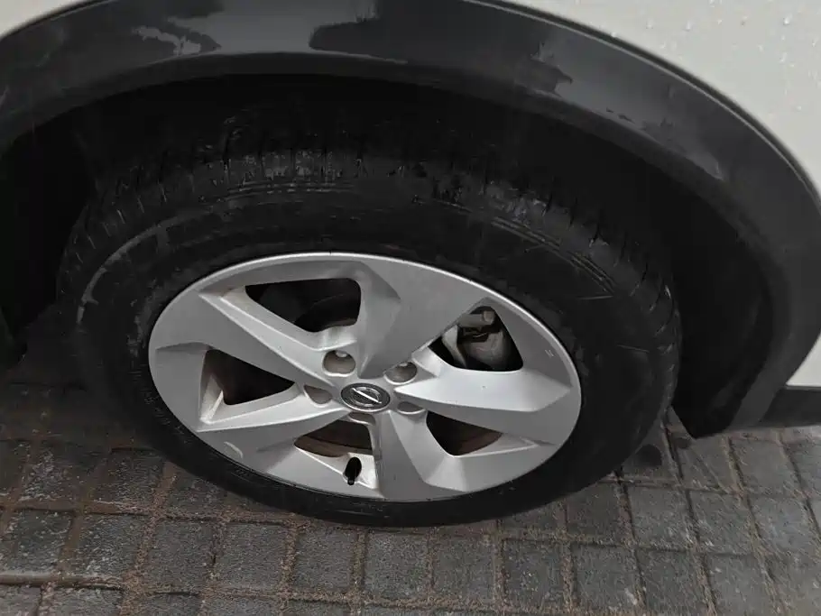 Nissan Qashqai — миниатюра 6