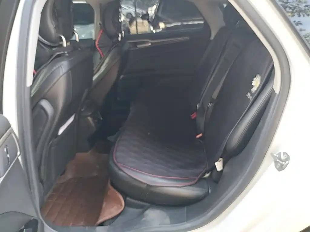 Ford Mondeo — миниатюра 17
